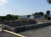 ვაშენებ თეთრ და შავ კარკას